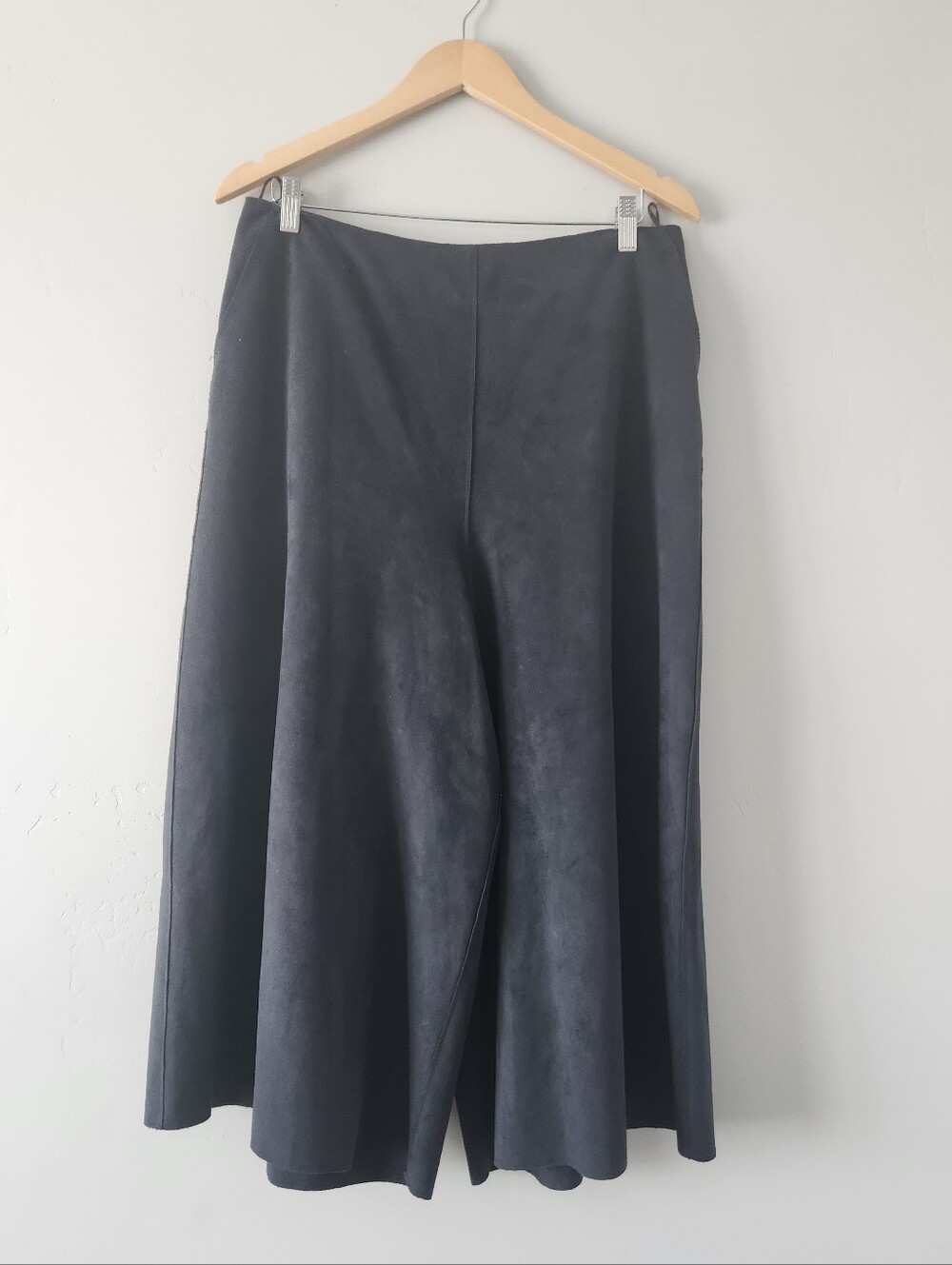 Adolfo Dominguez Cropped Pants